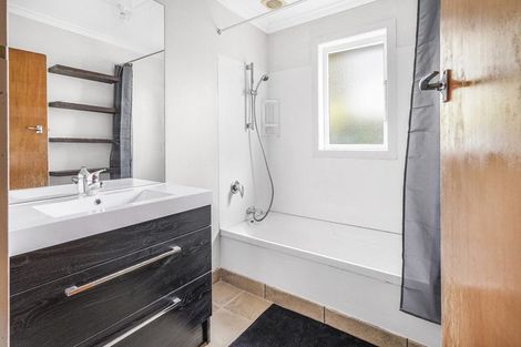 Photo of property in 52 Morris Road, Hillcrest, Hamilton, 3216