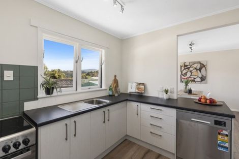 Photo of property in 28 Lowry Crescent, Stokes Valley, Lower Hutt, 5019