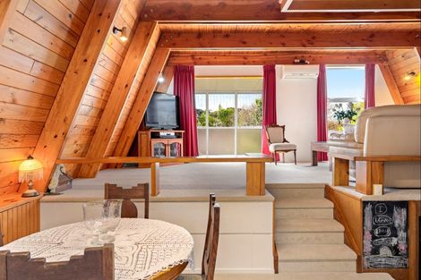 Photo of property in 34 Ferry Parade, Herald Island, Auckland, 0618