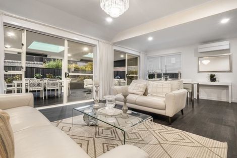 Photo of property in 234 Hurstmere Road, Takapuna, Auckland, 0622