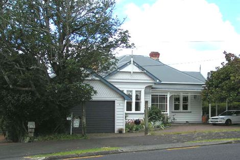 Photo of property in 31 Richmond Avenue, Northcote Point, Auckland, 0627