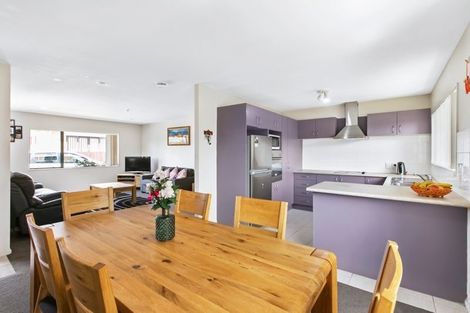 Photo of property in 24 Maadi Place, Papakura, 2110