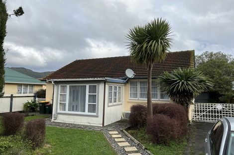 Photo of property in 10 Kowhai Street, Naenae, Lower Hutt, 5011