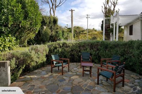 Photo of property in 12 Maire Street, Eastbourne, Lower Hutt, 5013