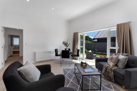 Photo of property in 5 Butler Place, Fitzherbert, Palmerston North, 4410