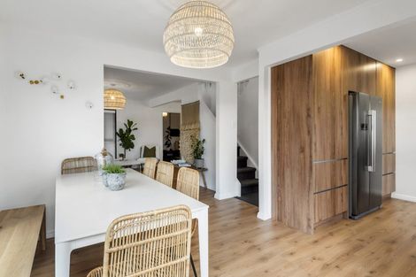 Photo of property in 1/92 Victoria Road, Devonport, Auckland, 0624