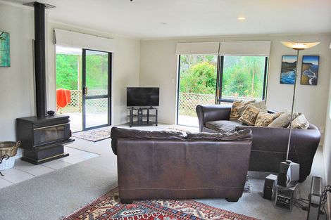Photo of property in 1150 Oneriri Road, Kaiwaka, 0573