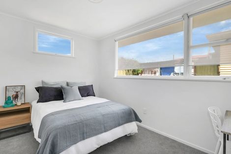Photo of property in 12 Kenley Place, Avondale, Auckland, 1026