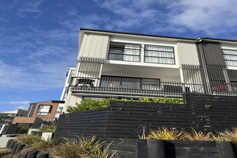 Photo of property in 32 Raranga Lane, Hobsonville, Auckland, 0616