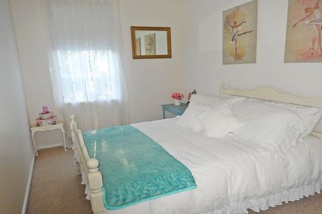 Photo of property in 1 Jessop Street, South Hill, Oamaru, 9400