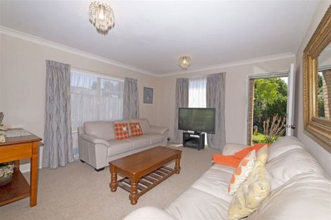 Photo of property in 12 Martin Jugum Lane, Ranui, Auckland, 0612