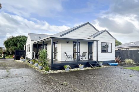 Photo of property in 9 Cargill Grove, Kelvin Grove, Palmerston North, 4414