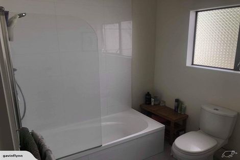 Photo of property in 2/14 Charles Street, Hauraki, Auckland, 0622