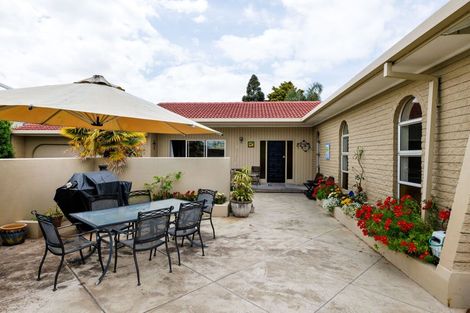 Photo of property in 10 Madill Road, St Andrews, Hamilton, 3200