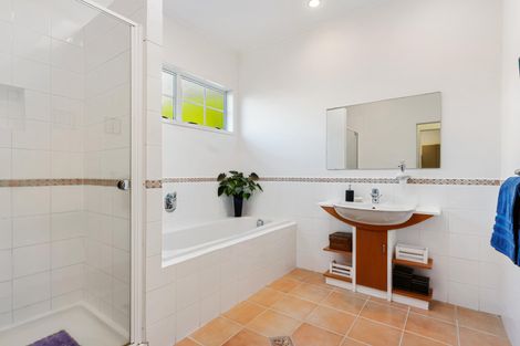 Photo of property in 9 Pah Road, Cockle Bay, Auckland, 2014