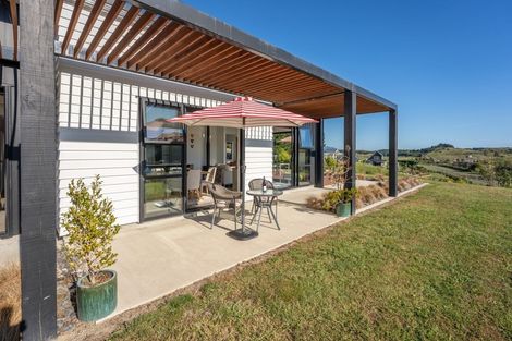 Photo of property in 9 Kristin Place, Manakau, Levin, 5573