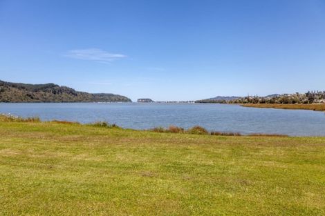 Photo of property in 6 Aileen Place, Whangamata, 3691