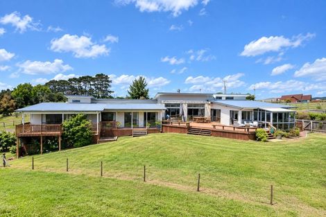 Photo of property in 18 Top Road, Dairy Flat, Albany, 0792