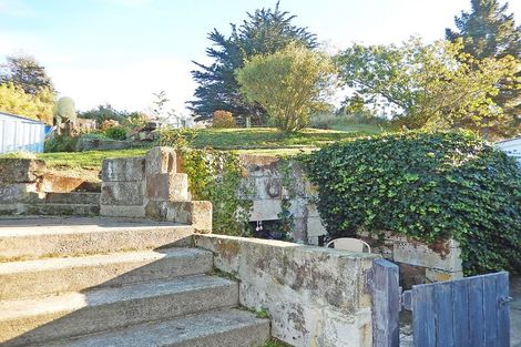 Photo of property in 1 Jessop Street, South Hill, Oamaru, 9400