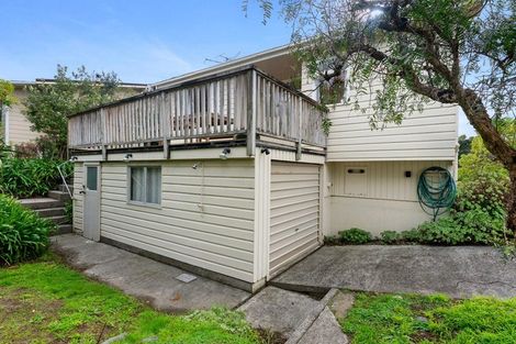 Photo of property in 16 Hughes Street, Waikanae Beach, Waikanae, 5036