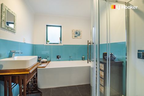 Photo of property in 236 Waipori Falls Road, Berwick, Outram, 9073