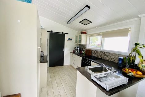 Photo of property in 32 Evans Pass Road, Sumner, Christchurch, 8081