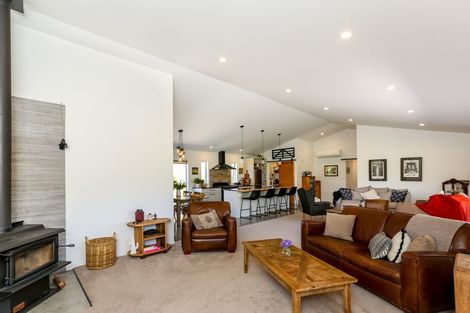 Photo of property in 7 Harkness Rice Way, Koru, New Plymouth, 4374