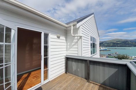 Photo of property in 2 Hawkhurst Road, Lyttelton, 8082
