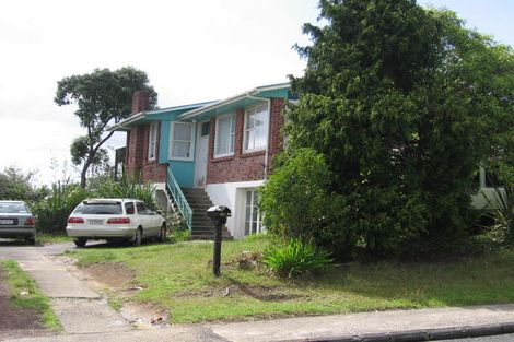 Photo of property in 80 Royal View Road, Te Atatu South, Auckland, 0610