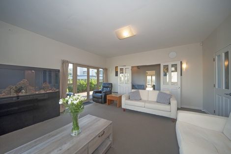 Photo of property in 24 Jordan Street, Island Bay, Wellington, 6023