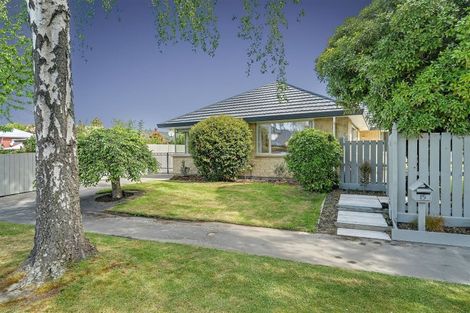 Photo of property in 15 Tyndale Place, Ilam, Christchurch, 8041