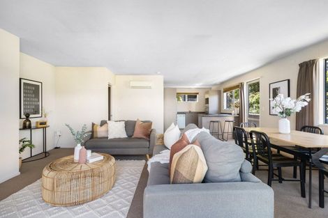 Photo of property in 59 Dart Place, Fernhill, Queenstown, 9300