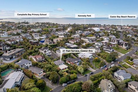 Photo of property in 21 Parr Terrace, Castor Bay, Auckland, 0620