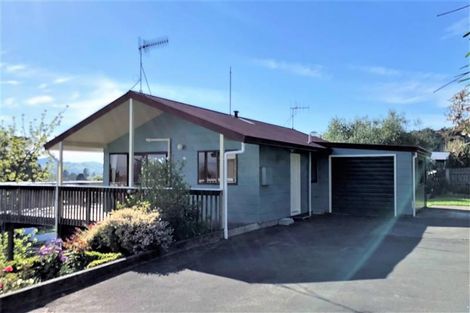Photo of property in 11c Te Mata Peak Road, Havelock North, 4130