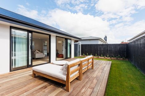 Photo of property in 4a Bristol Crescent, Roslyn, Palmerston North, 4414