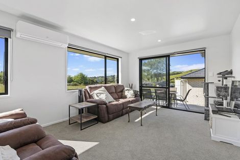 Photo of property in 10 Mahi Road, Helensville, 0800