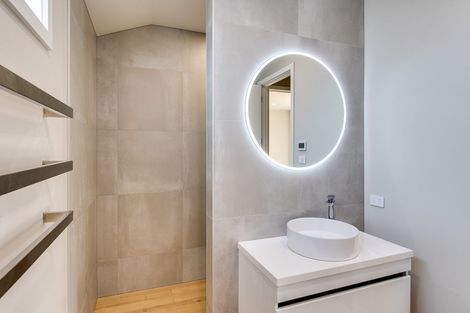 Photo of property in 4 Willowbrook Place, Titirangi, Auckland, 0604