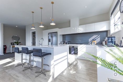 Photo of property in 4 Tauwaka Crescent, Riverhead, 0820