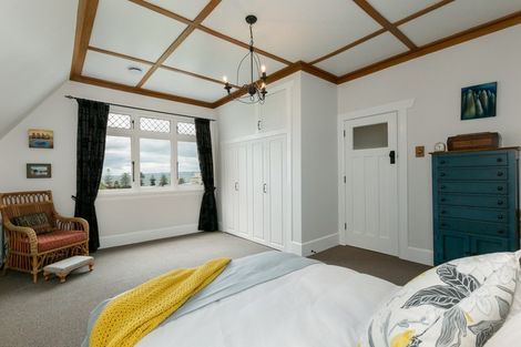 Photo of property in 10 Brewster Street, Bluff Hill, Napier, 4110