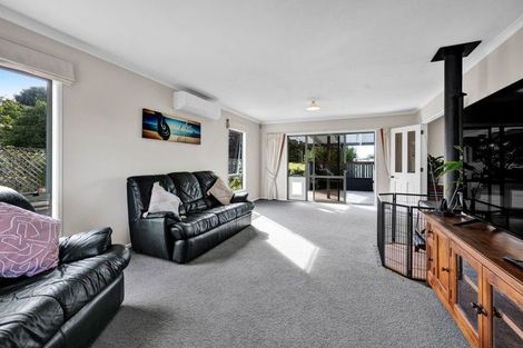 Photo of property in 116 Clifford Road, Eltham, 4322