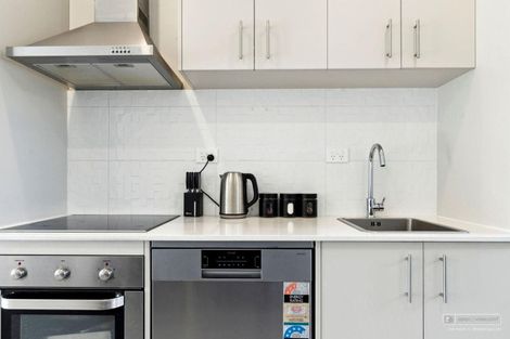 Photo of property in 24/11 Ray Small Drive, Papakura, 2110