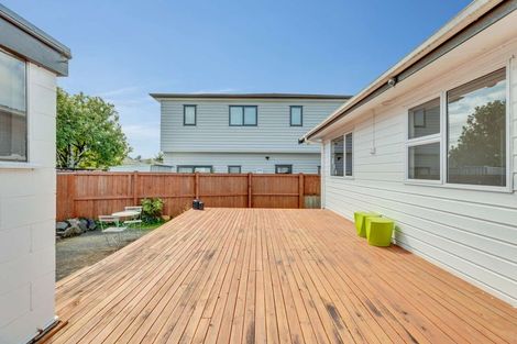 Photo of property in 7 Woodvale Road, Glen Eden, Auckland, 0602