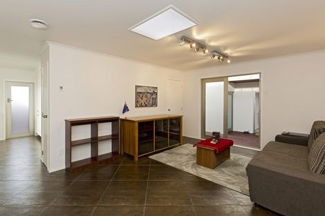 Photo of property in 69 Omokoroa Road, Omokoroa, 3114