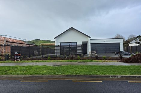 Photo of property in 64 Mataikokako Loop, Kawakawa Bay, 2585