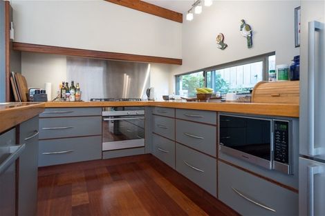 Photo of property in 17 Taumata Close, Paihia, 0200