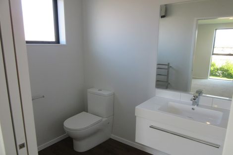 Photo of property in 26 Mount Creighton Crescent, Wanaka, 9305