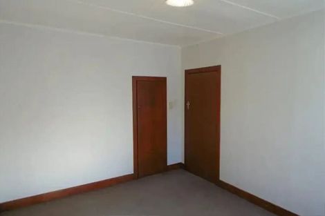 Photo of property in 27 Bulteel Street, New Plymouth, 4310
