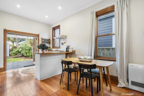 Photo of property in 5 Te Whiti Street, Kilbirnie, Wellington, 6022