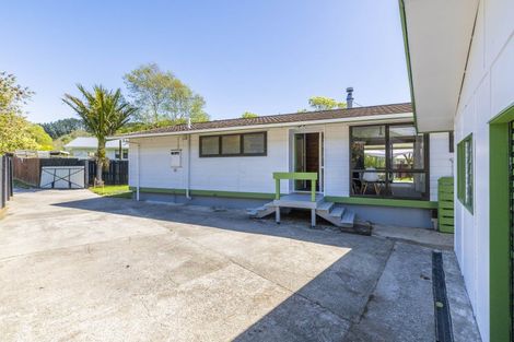 Photo of property in 30 Hookway Grove, Paraparaumu, 5032