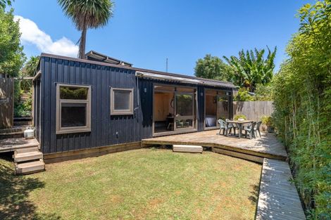 Photo of property in 12 Park Drive, Raglan, 3225